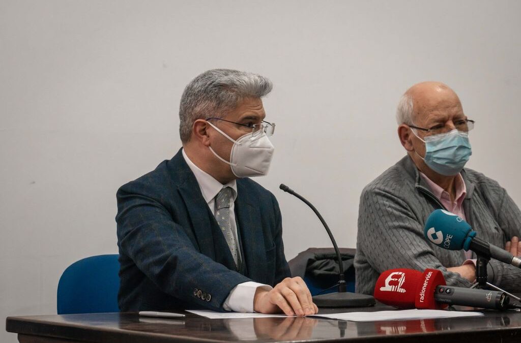 “Para un año que no llueve, no sale ninguna procesión”, se lamentan las cofradías