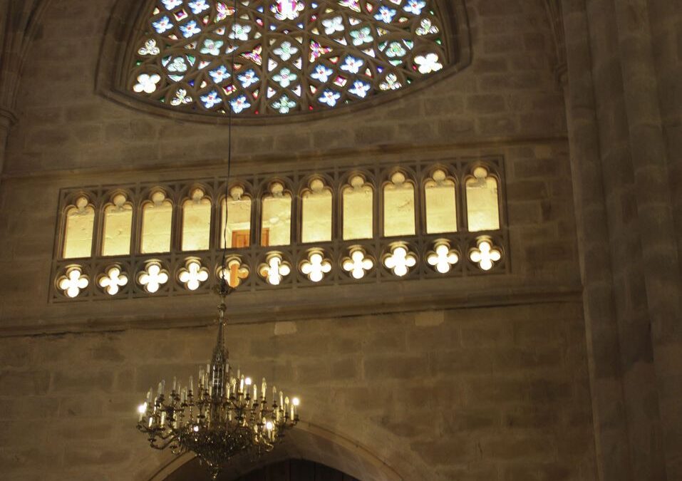 Celebración hoy del día de la Caridad, en la catedral de Santiago