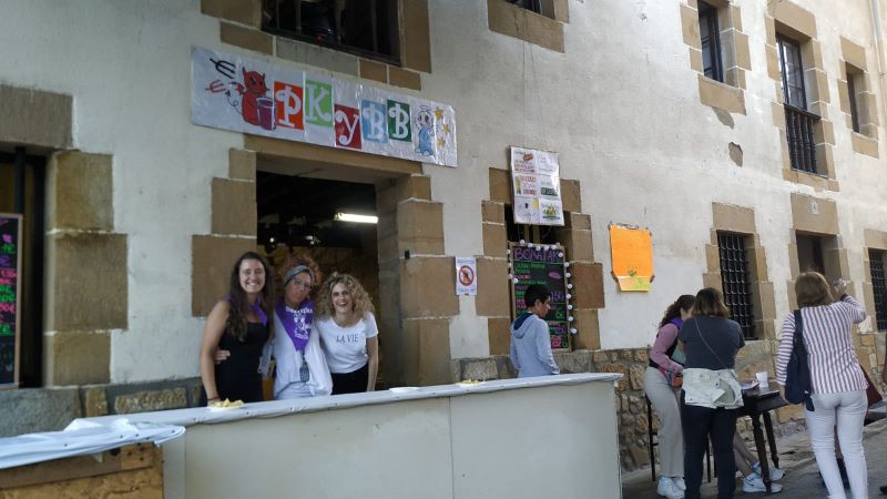 Solidaridad y fiesta en Ermua y Berriz