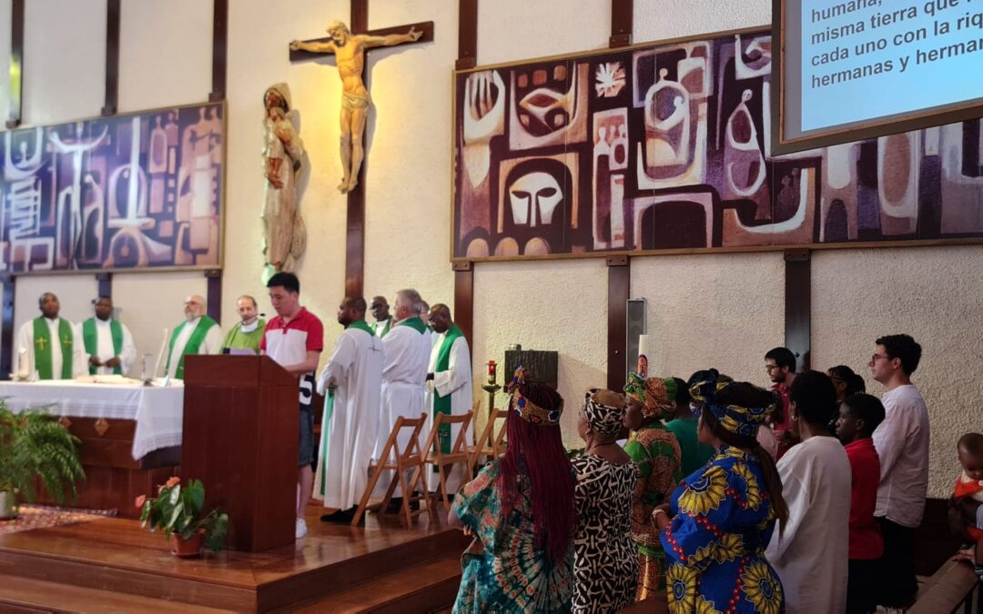 Misa de las comunidades china, africana, filipina y latinoamericana, en San Ignacio