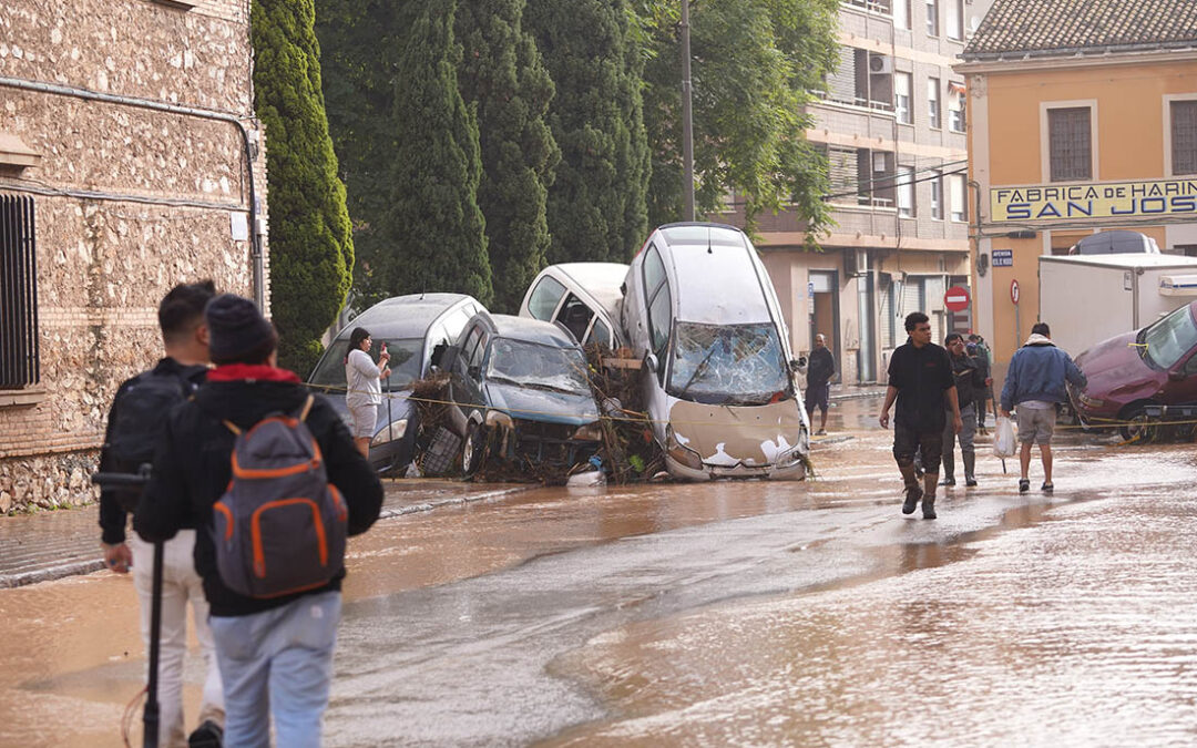 Petición por las víctimas de la DANA en las misas del fin de semana. Caritas Bizkaia activa una campaña