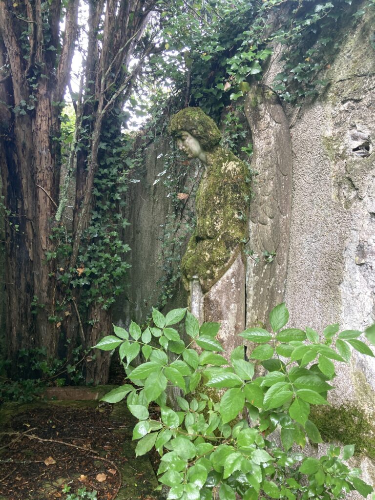 Escultura Bezi