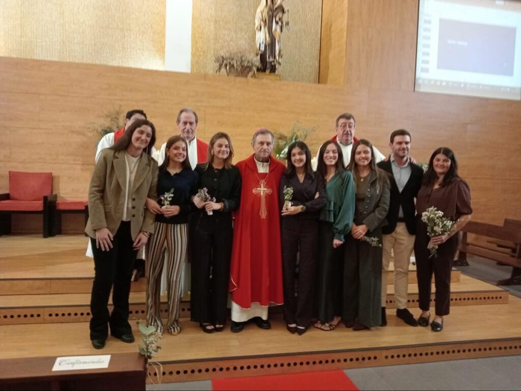 Confirmaciones en San Bartolomé de Leioa.