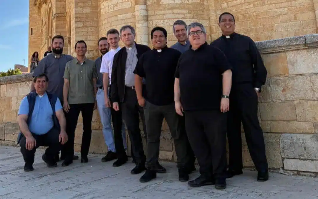 Días de convivencia en Palencia, del grupo de últimos ordenados de Bilbao