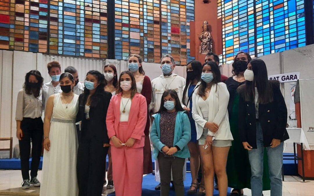 Confirmaciones en Santutxu y Durango, encuentro de Caritas Errekarte y fiesta de la Kate en Amorebieta