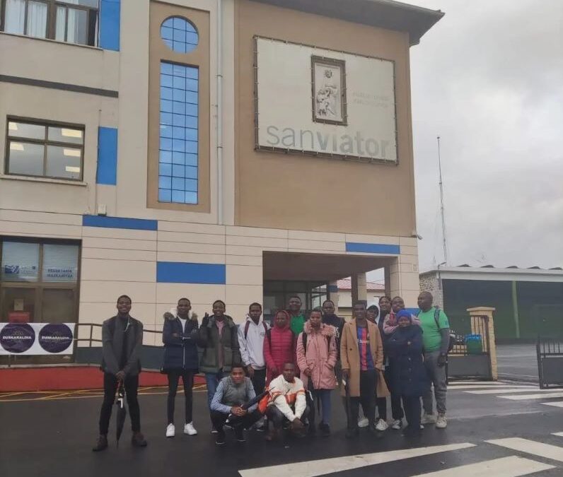 16 personas de Malawi participan en un proyecto del centro San Viator