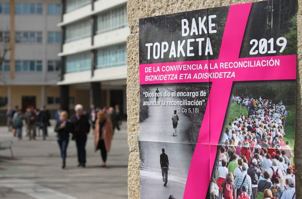 Xabier Etxeberria, referente internacional en educación por la paz, en el Bake Topaketa