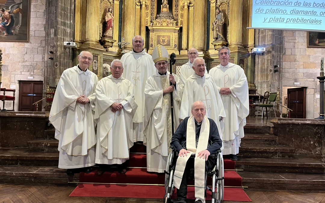 El clero de Bizkaia celebra una jornada especial