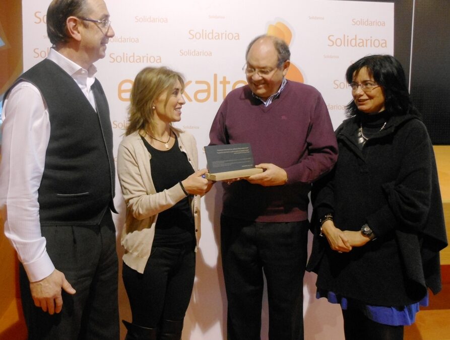 Empleados de Euskaltel donan 9.125 euros a Cáritas