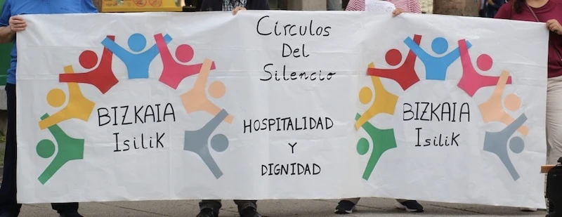 Zornotza se incorpora a los Círculos de Silencio, en solidaridad con las personas migrantes