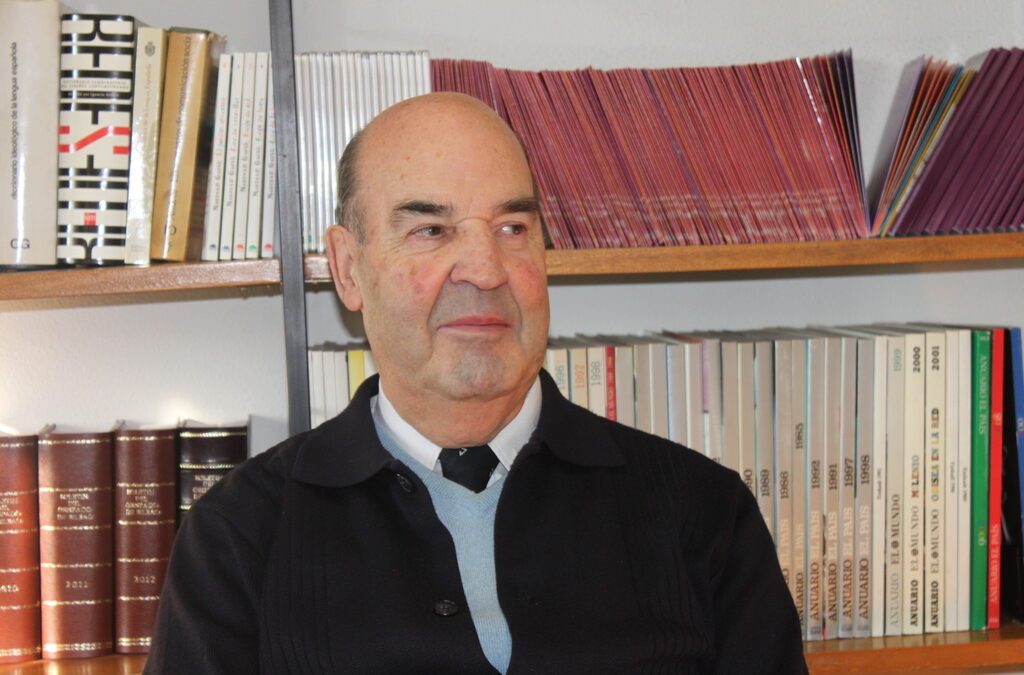 Ha fallecido el presbítero Javier Echavarren, “apasionado de los datos y detalles”
