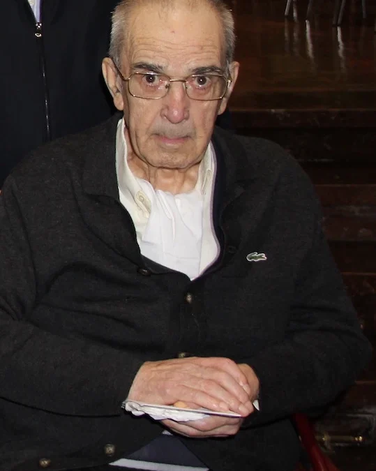 Ha fallecido el presbítero Martín Larrauri