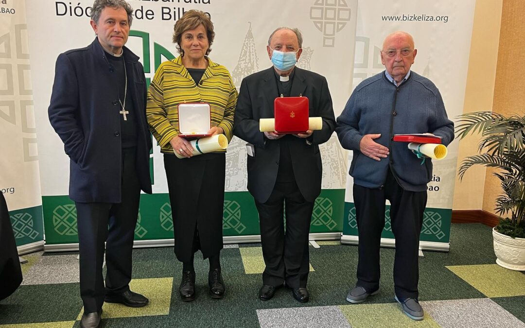 Distinciones vaticanas en Bilbao