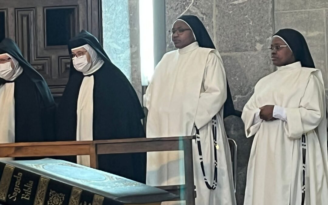 Las 112 monjas y 7 monjes de Bizkaia celebran su día