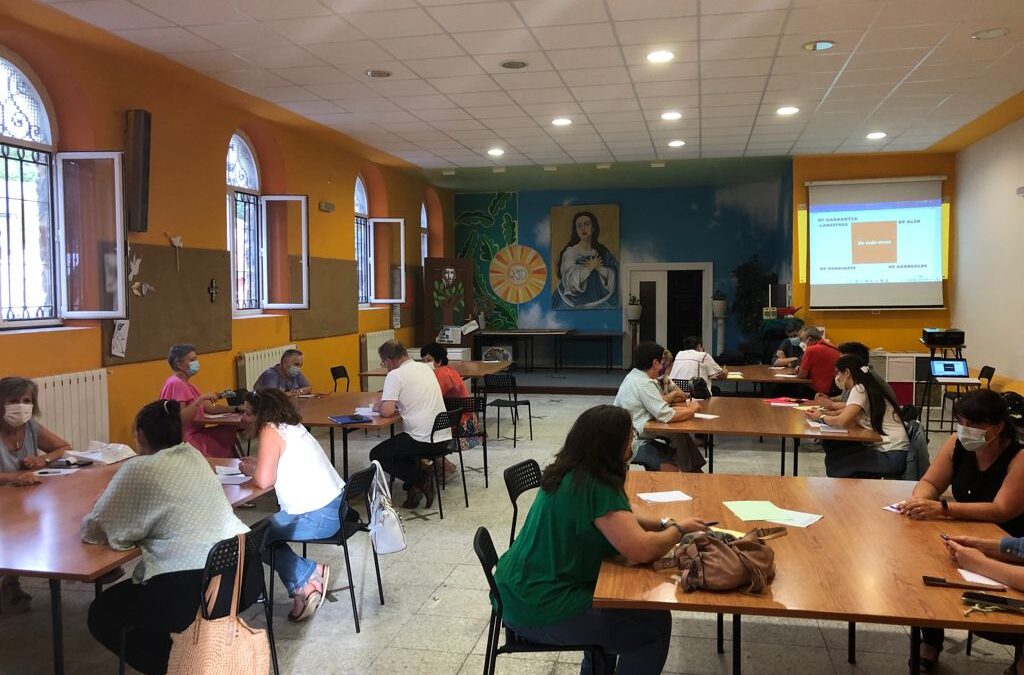 Catequistas de Enkarterri programan el curso en equipo