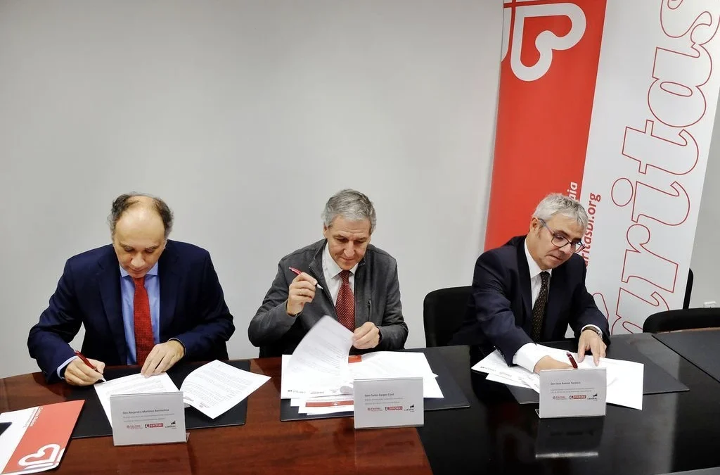 Cáritas Bizkaia renueva el convenio de la Tarjeta Monedero para alimentación básica