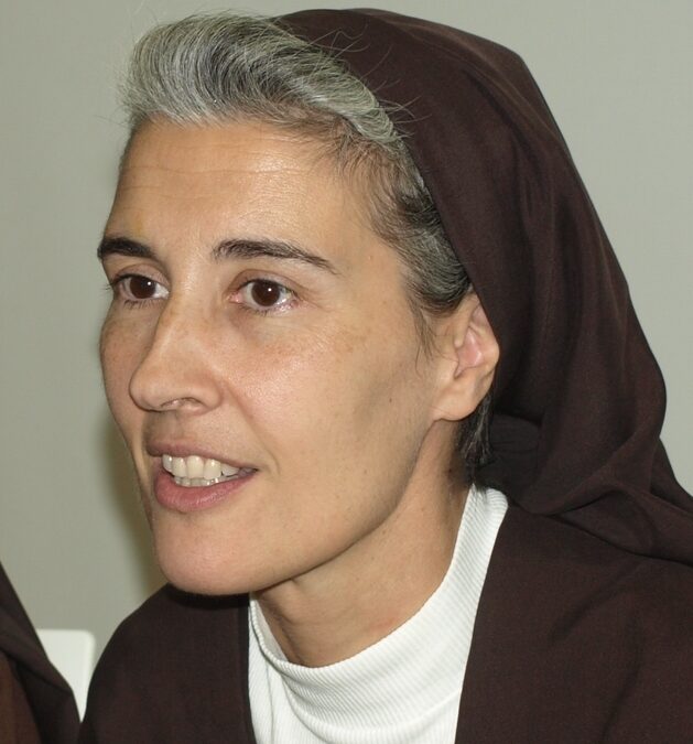 “La opción de la clausura es humana y humanizadora”