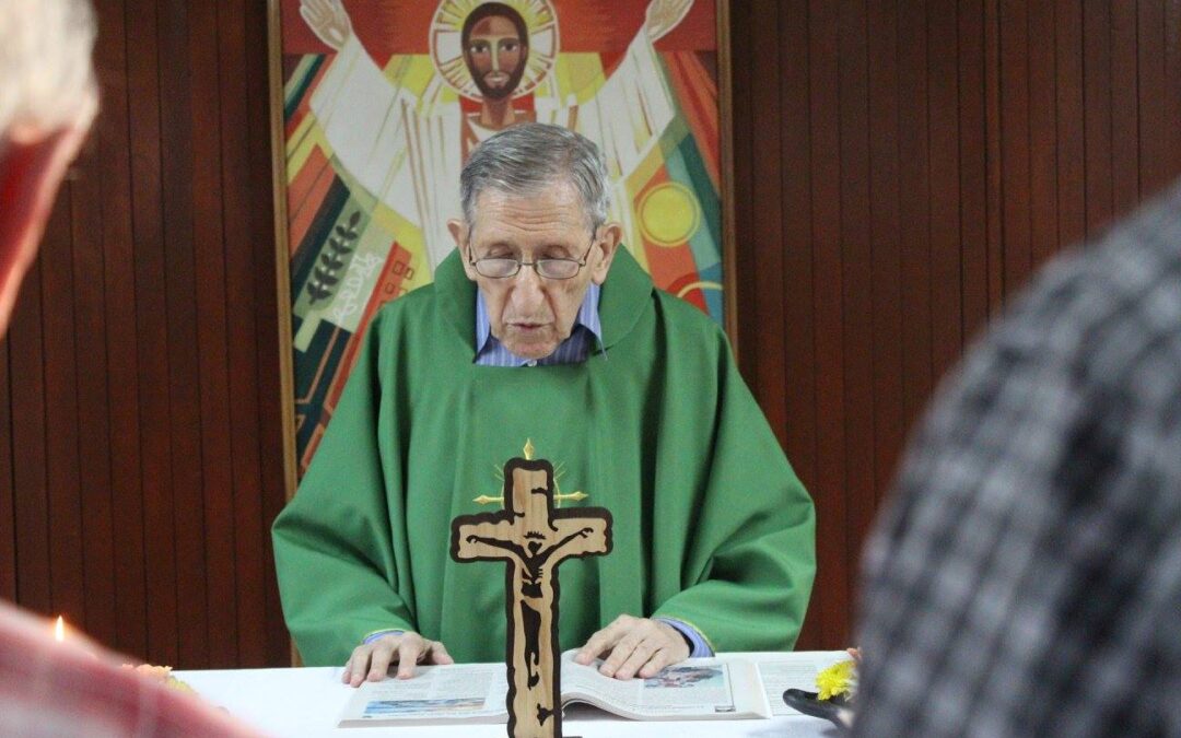 Fallece Patxi Loidi, quien se ordenó cura con 71 años “movido por los pobres”