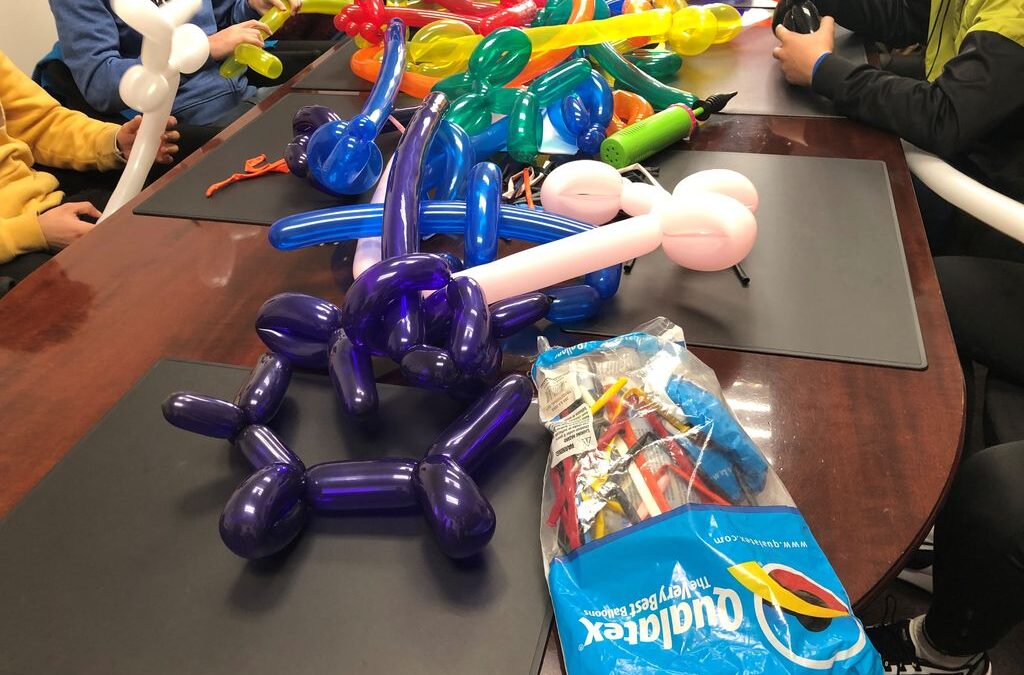 La juventud se implica en el Roscón Solidario de Cáritas