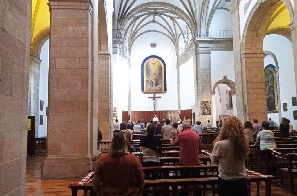 Algunas parroquias de Bizkaia comienzan a celebrar los primeros funerales tras la desescalada