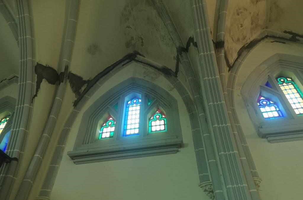 Vecinos de Karrantza rehabilitan su histórica iglesia de Soscaño