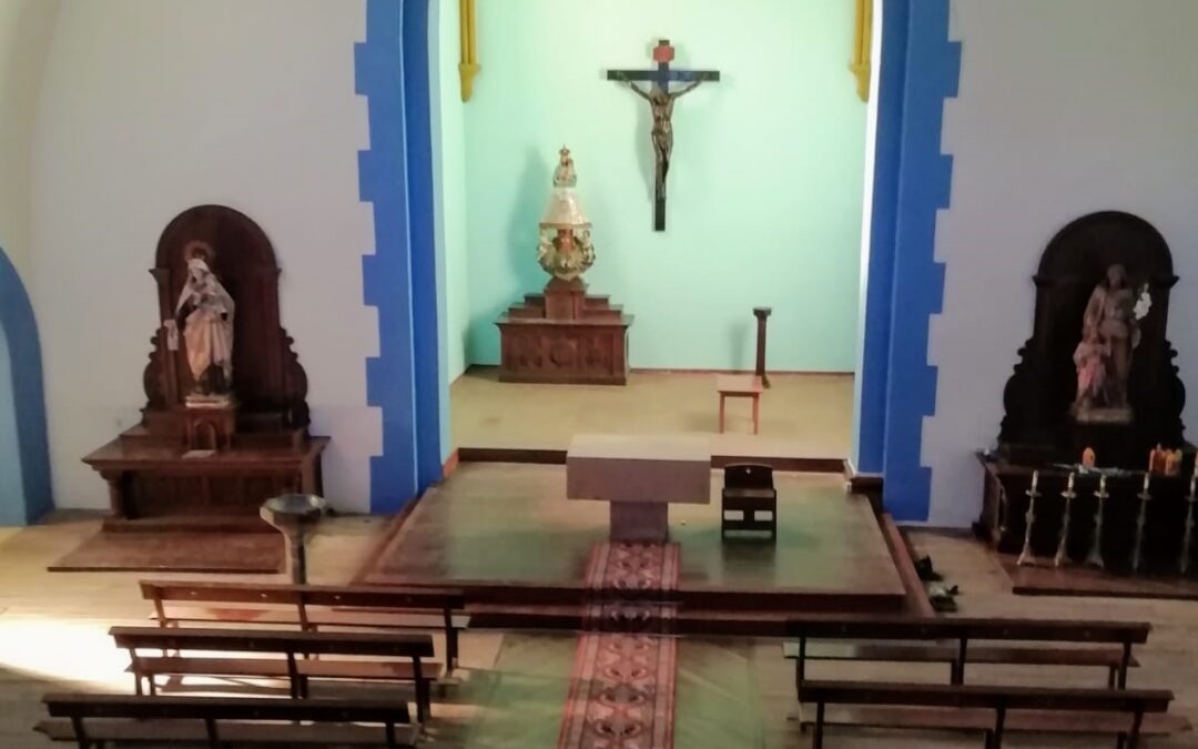 Festividad del Pilar en la parroquia recién restaurada del Valle de Villaverde